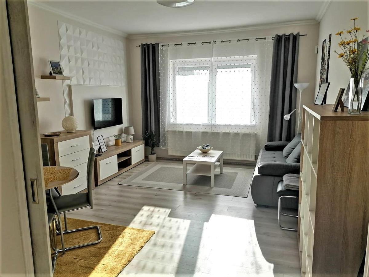 Sweet Central Apartment ,In The City Center 埃格尔 外观 照片