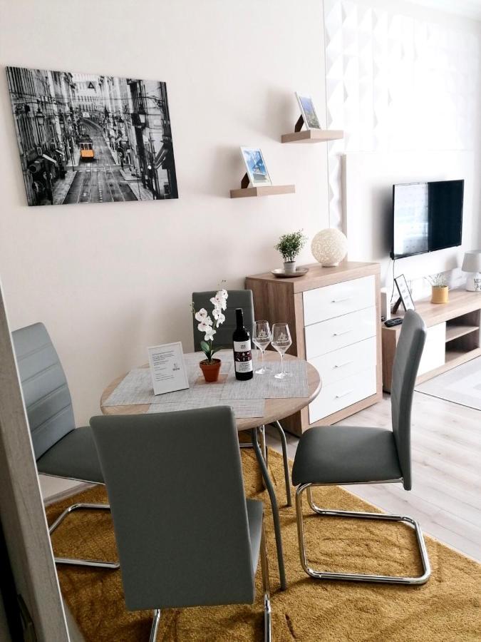 Sweet Central Apartment ,In The City Center 埃格尔 外观 照片